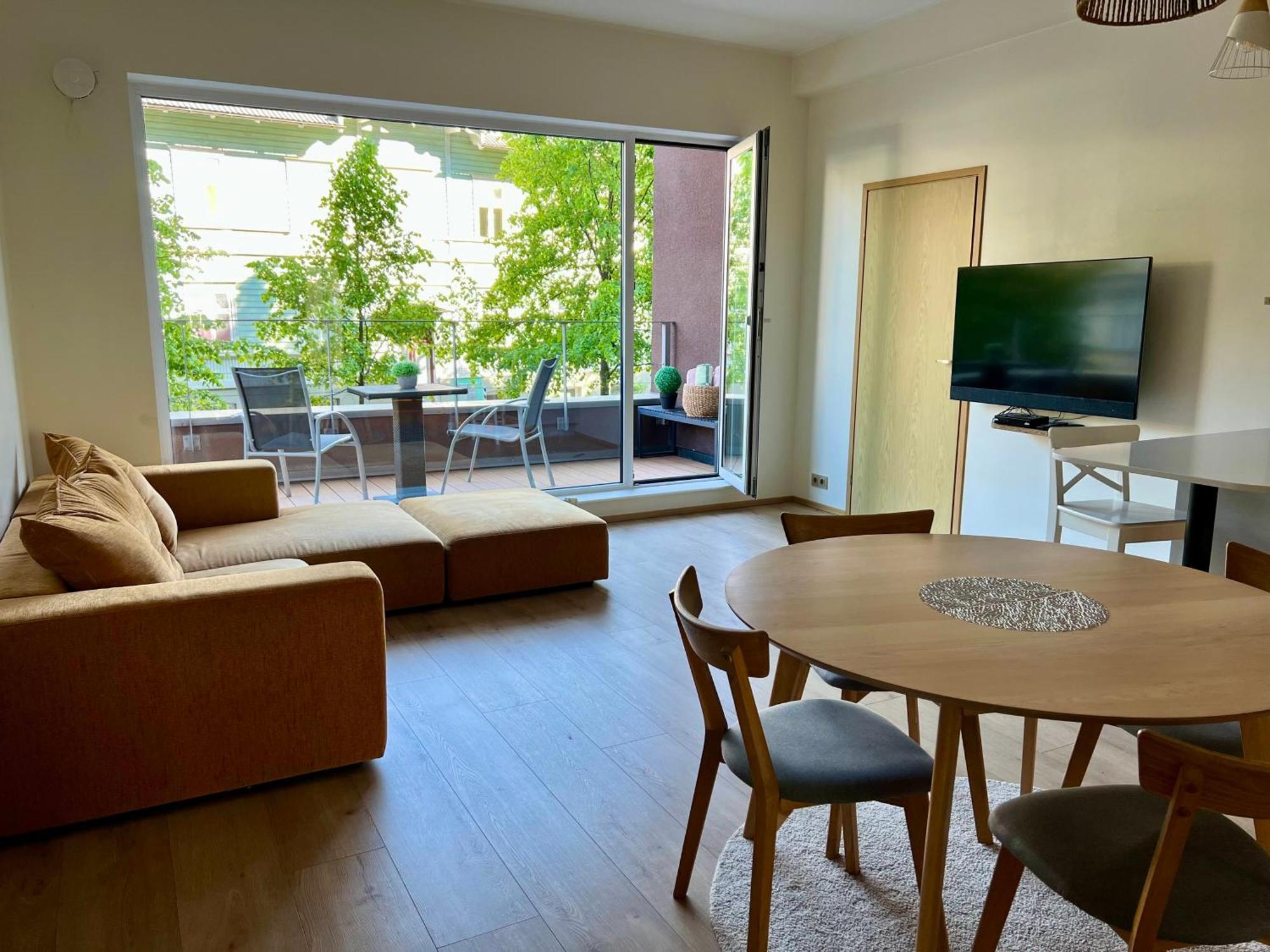 Next To Old Town, Free Underground Parking, Peaceful Location Appartamento Reval