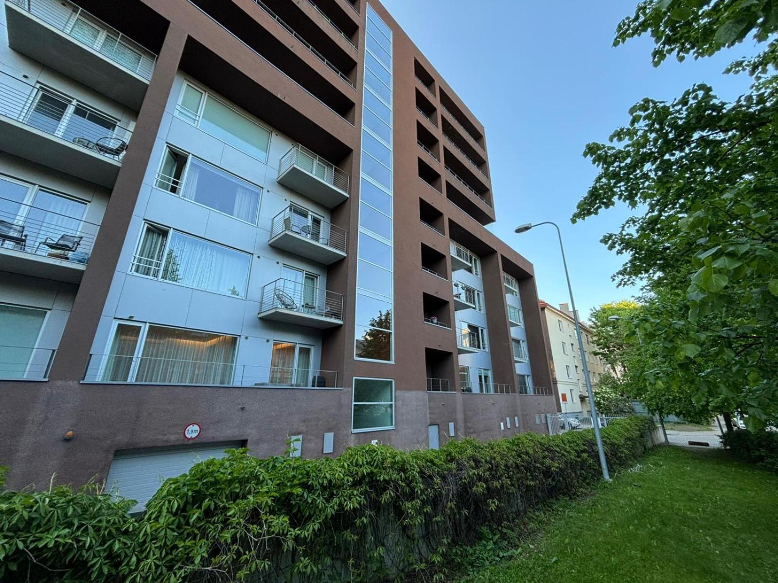 Apartment Next To Old Town, Free Underground Parking, Peaceful Location Tallinn